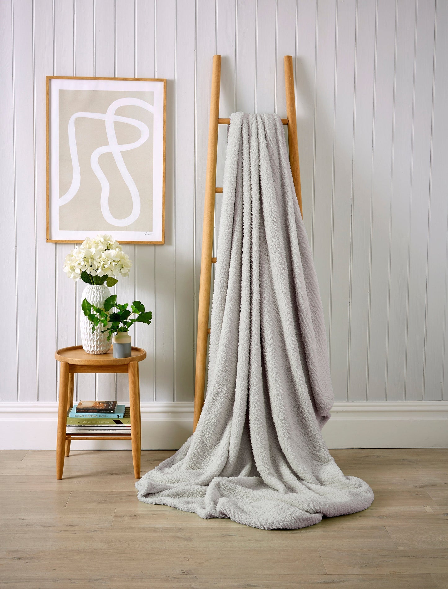 OLIVIA ROCCO Throw Fluffy Huggable Teddy Throw, Cosy & Snug Blanket Wholesale Manchester UK