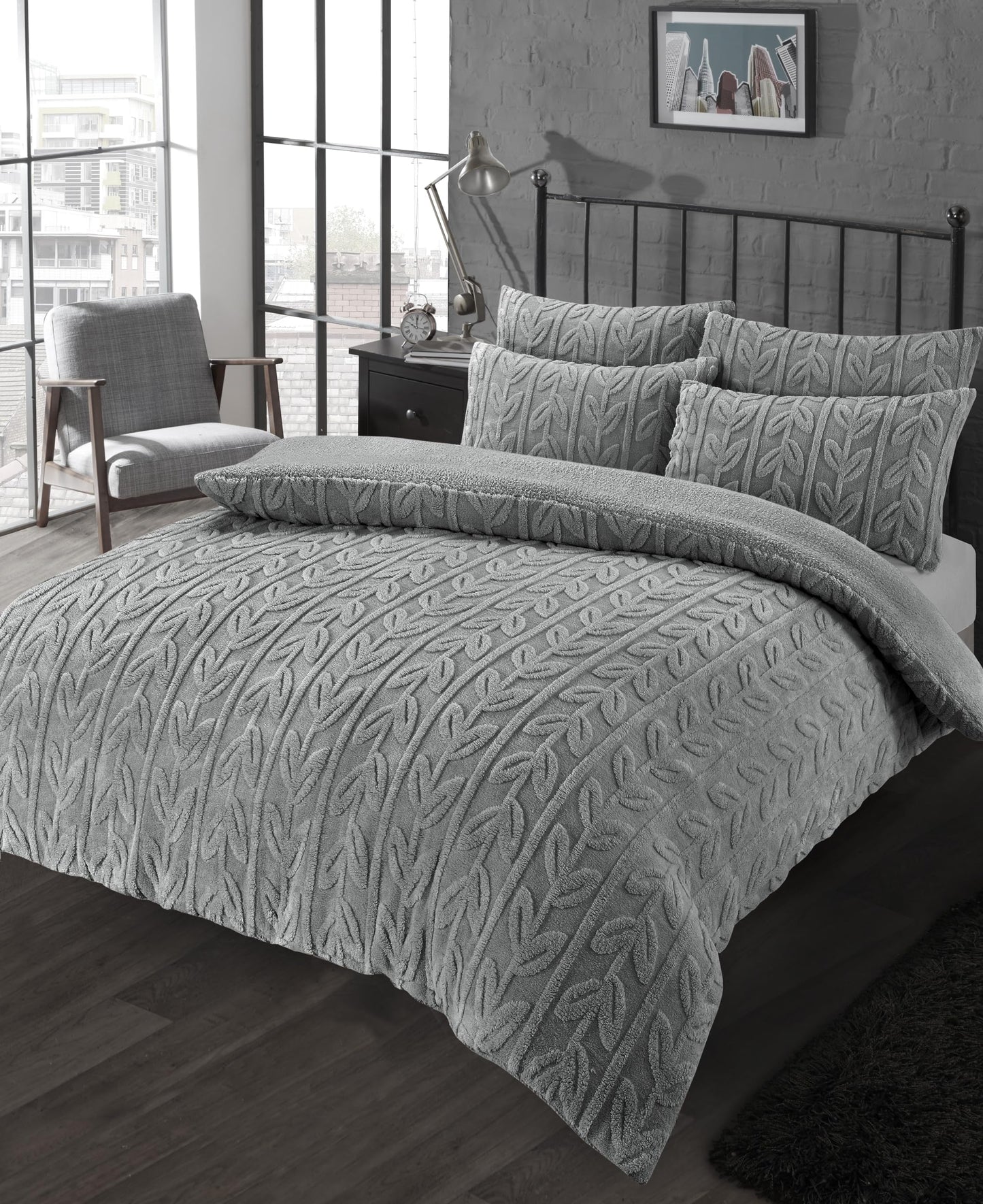 OLIVIA ROCCO Duvet Cover Leaf Printed Teddy Duvet Sets With Reversible Sherpa Fleece Fur Wholesale Manchester UK