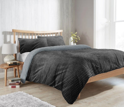 OLIVIA ROCCO Duvet Cover SINGLE / GREY Maine Check Fluffy Fleece Duvet Cover Set Wholesale Manchester UK