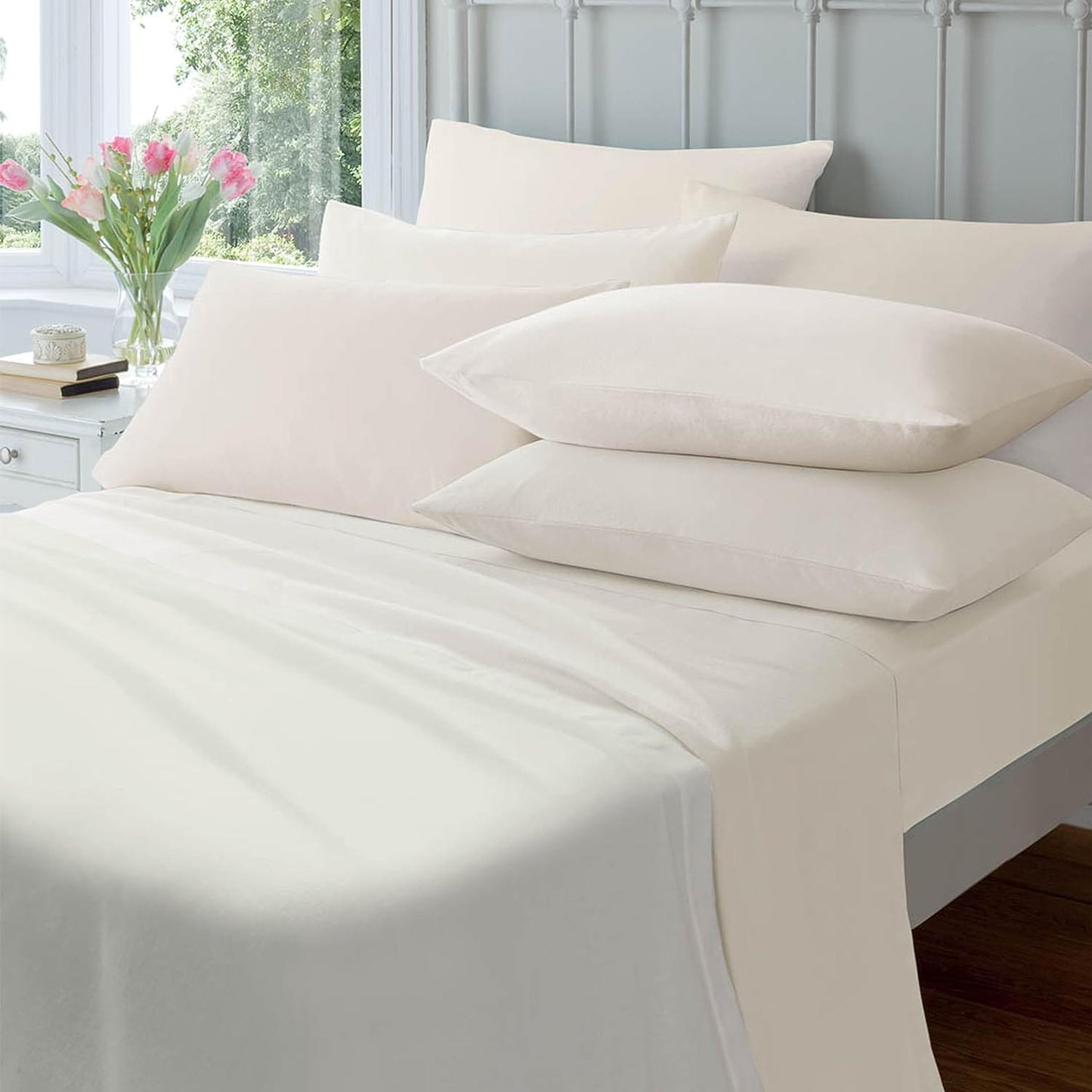 OLIVIA ROCCO Fitted Sheet CREAM / SINGLE Flannelette Fitted Sheets Super Soft Brushed Cotton Bed Sheet Hypoallergenic Wholesale Manchester UK