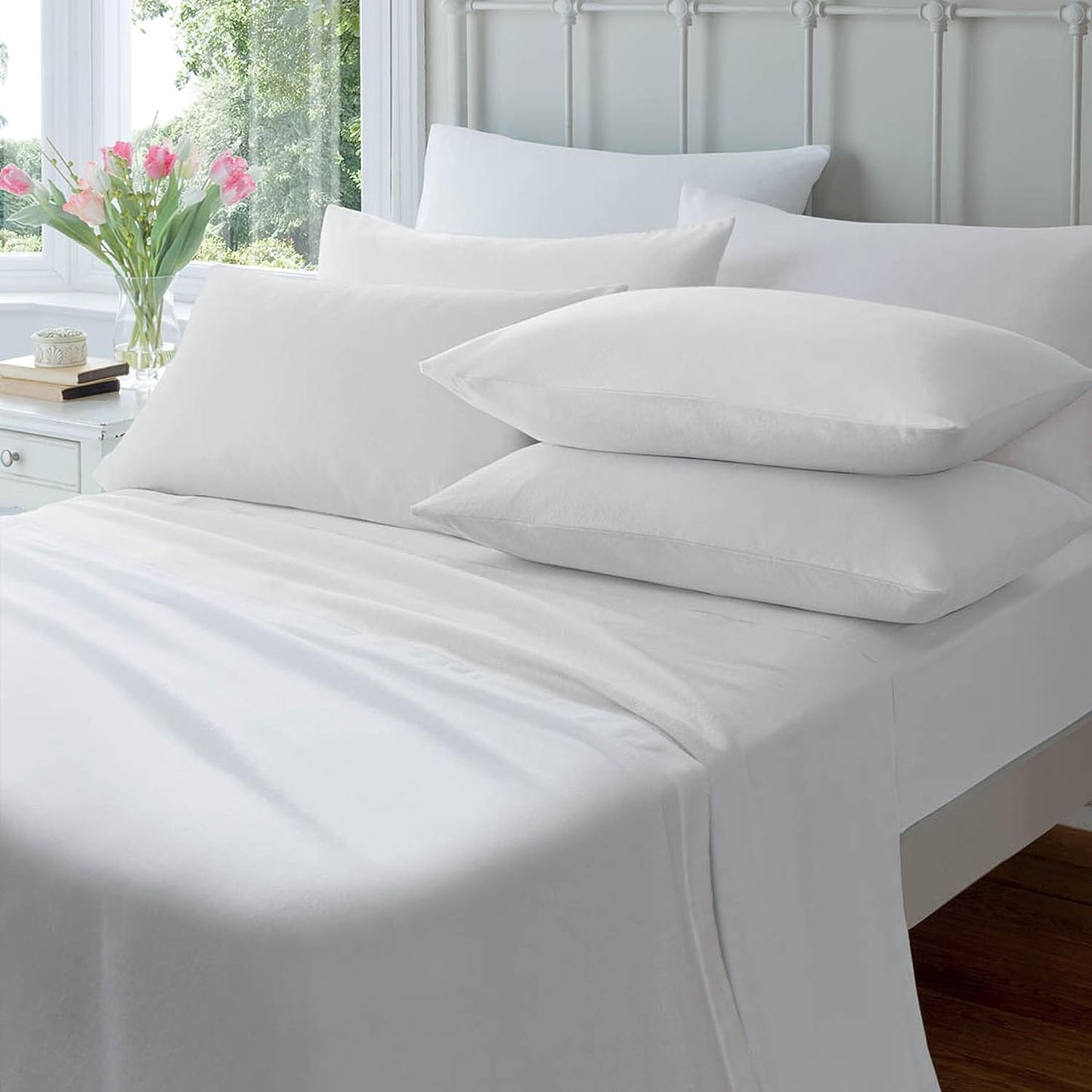 OLIVIA ROCCO Fitted Sheet WHITE / SINGLE Flannelette Fitted Sheets Super Soft Brushed Cotton Bed Sheet Hypoallergenic Wholesale Manchester UK