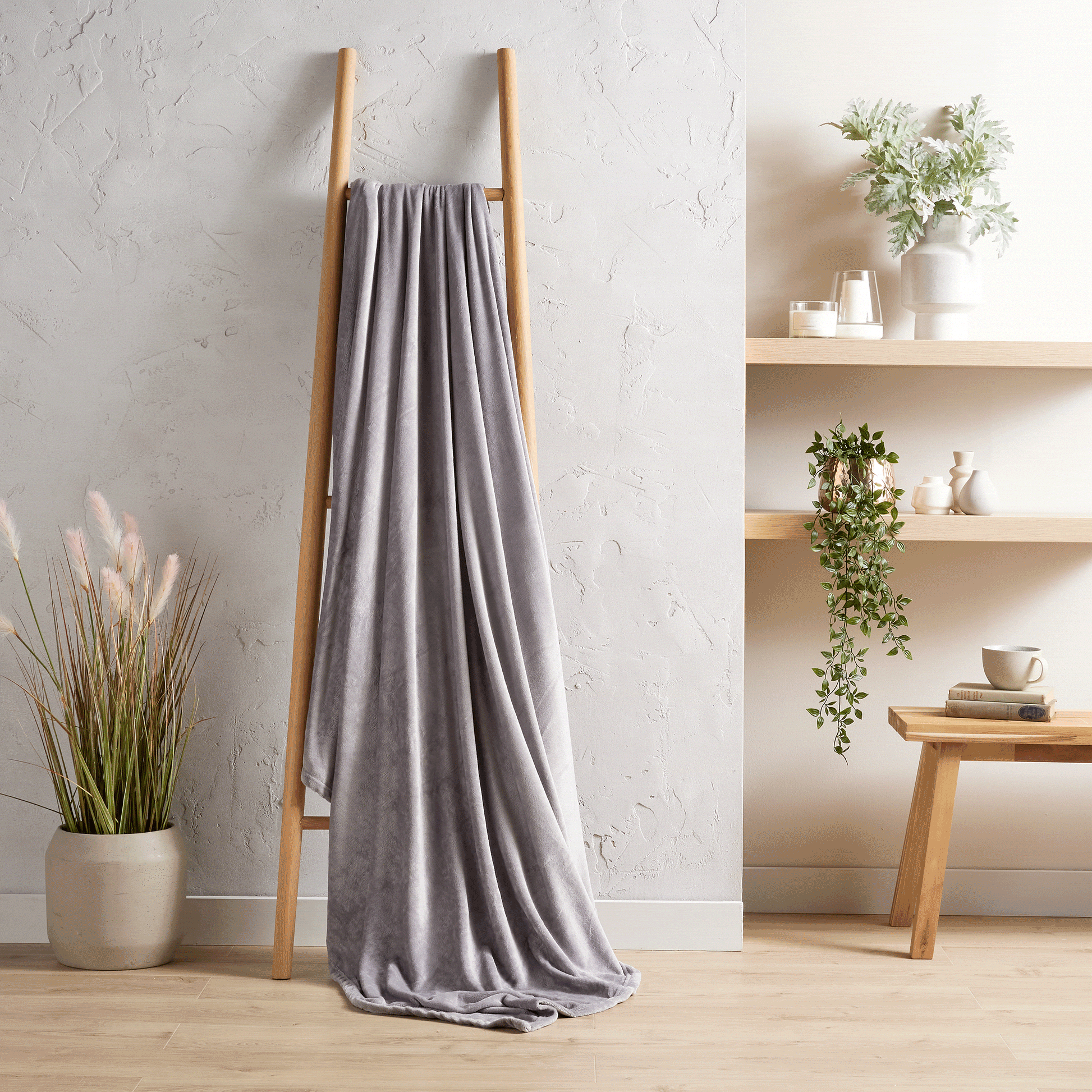 OLIVIA ROCCO Throw Flannel Fleece Throw Blanket Super Soft Warm Fluffy For Bed Sofa Couch Chair Wholesale Manchester UK