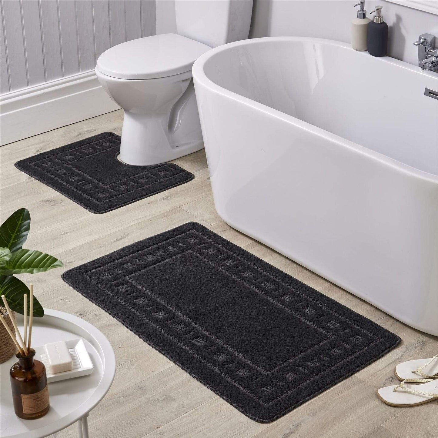 OLIVIA ROCCO basics Bath Mat BLACK Jumbo Miami Bath Mat Set Wholesale Manchester UK