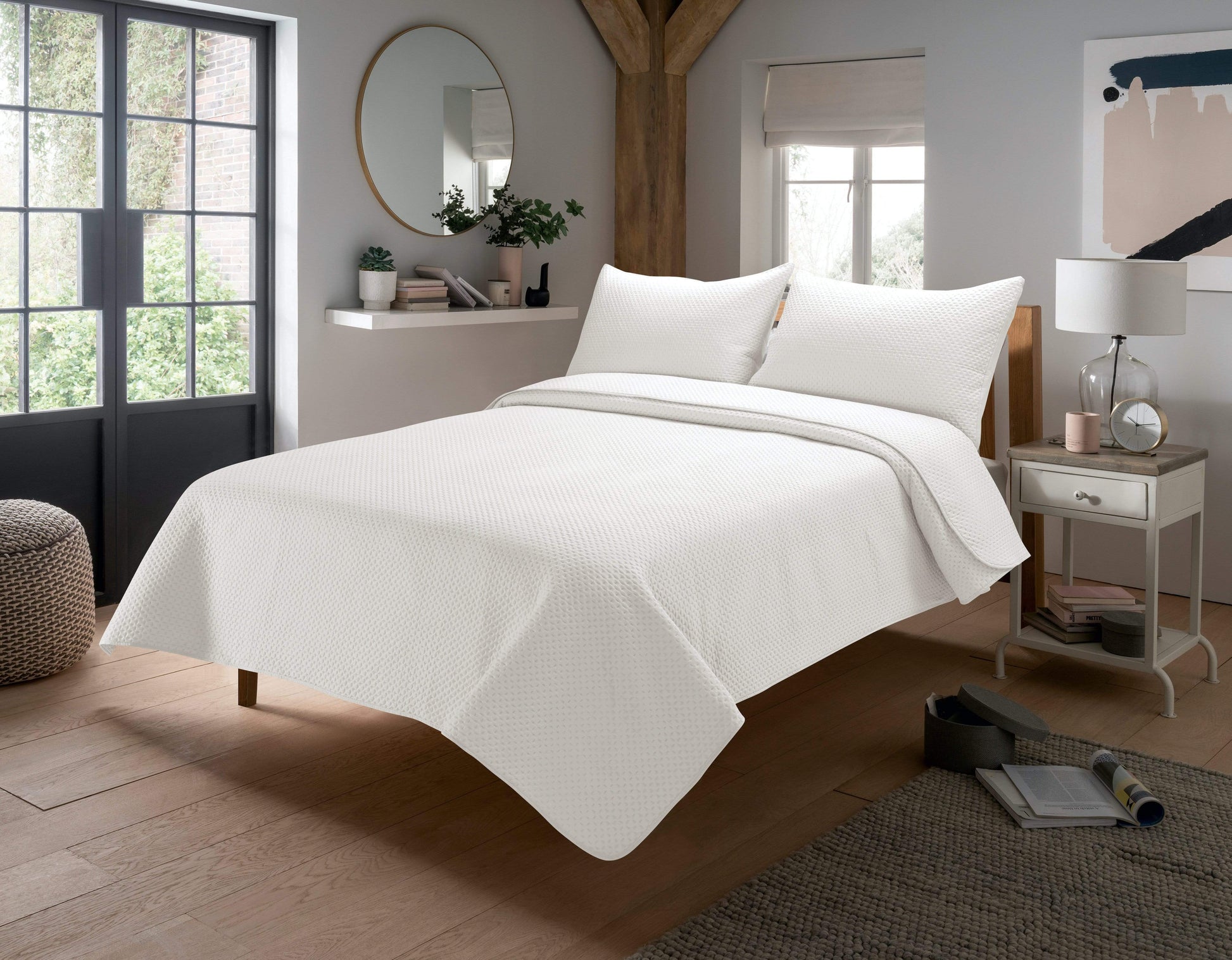 OLIVIA ROCCO Bedspead WHITE Capri Bedspread Set Wholesale Manchester UK