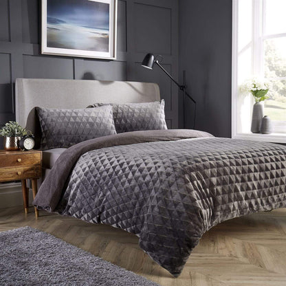 OLIVIA ROCCO Duvet Cover SINGLE / CHARCOAL Geometric Reversible Teddy Duvet Set Wholesale Manchester UK