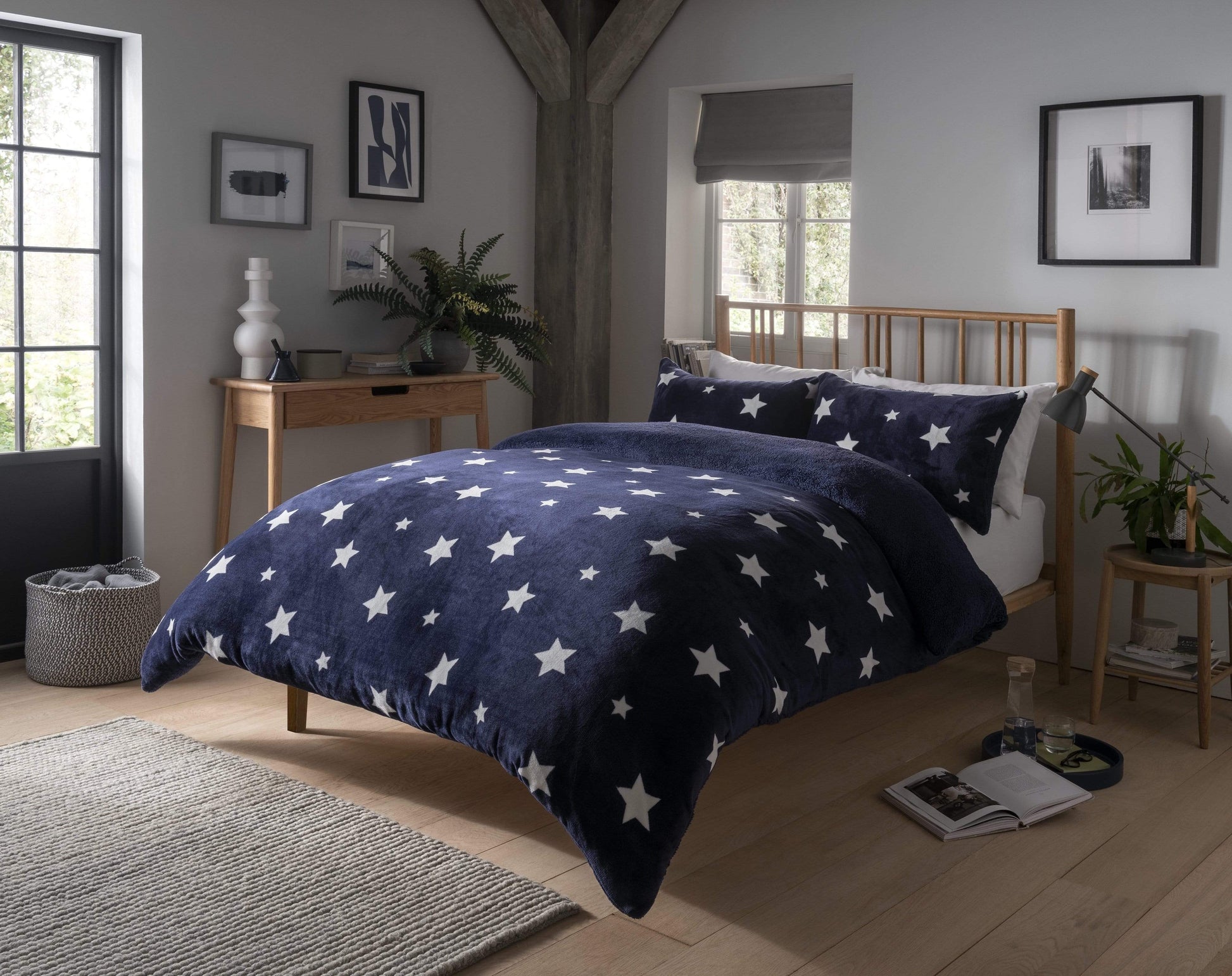 OLIVIA ROCCO Duvet Cover SINGLE / NAVY Dreamin Stars Reversible Teddy Duvet Set Wholesale Manchester UK
