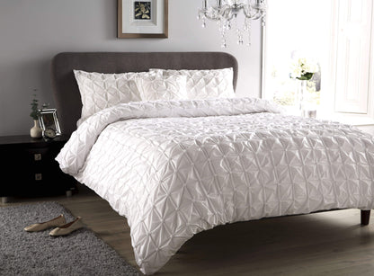 OLIVIA ROCCO Duvet Cover SINGLE / WHITE Seville Duvet Set Wholesale Manchester UK