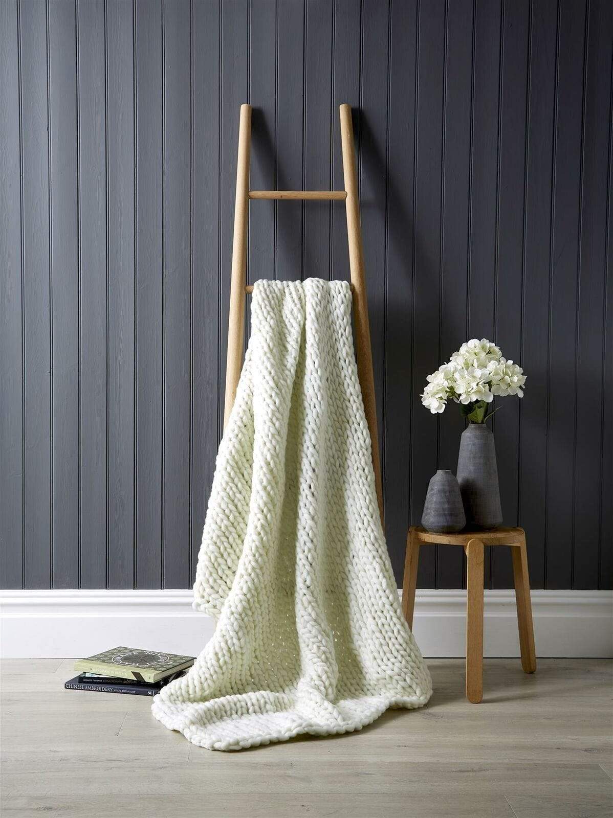 OLIVIA ROCCO Throw 120 x 150 cm / CREAM Handmade Chunky Cable Knit Throw Wholesale Manchester UK