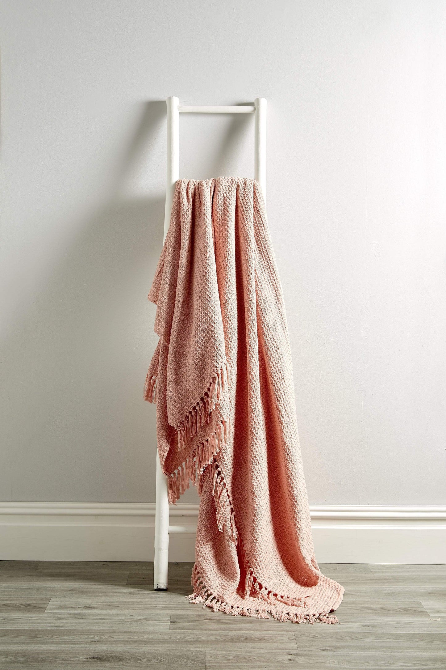 OLIVIA ROCCO Throw 127 x 152 cm / BLUSH PINK Lisbon Pure Cotton Honeycomb Throw Wholesale Manchester UK
