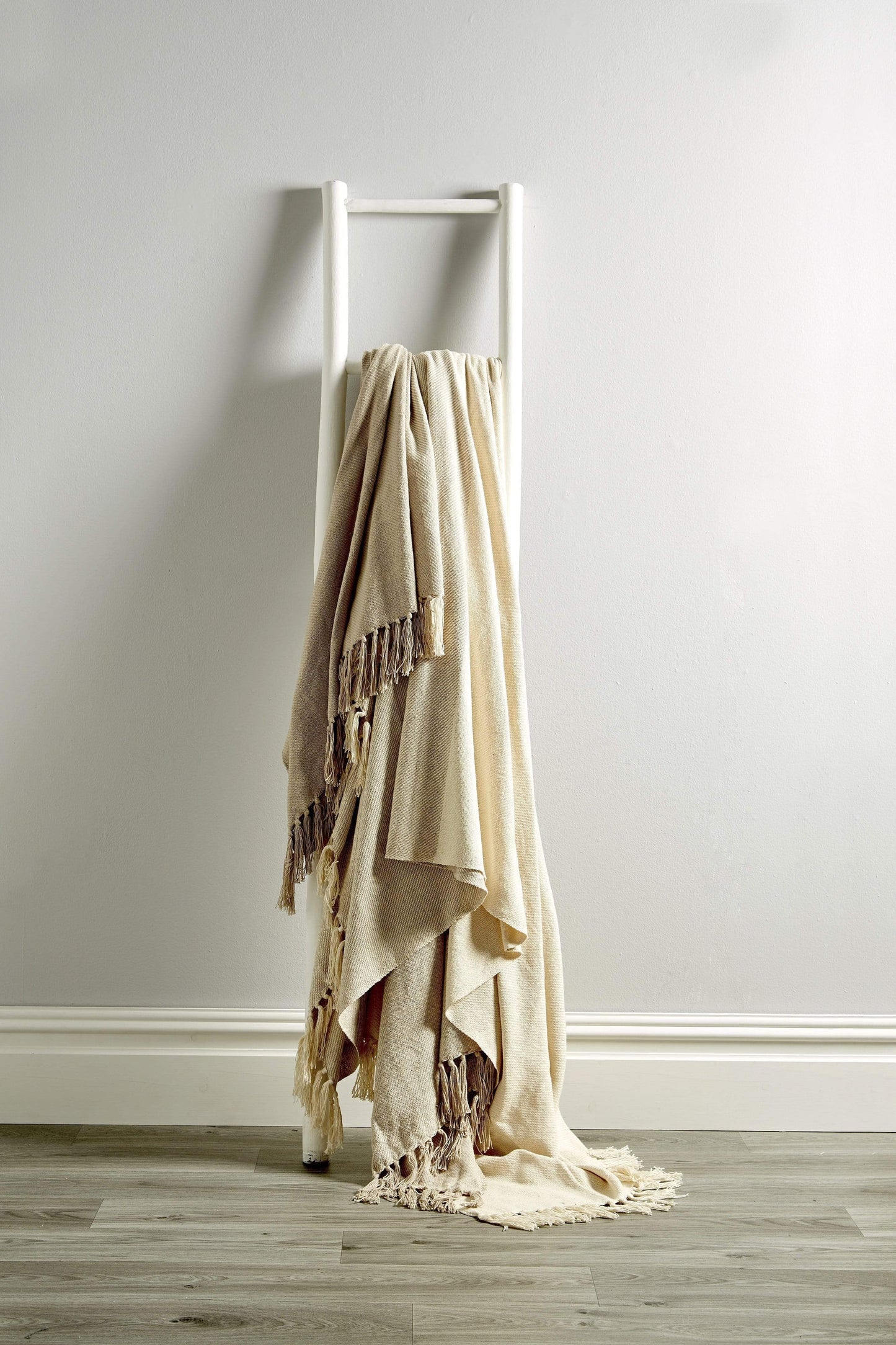 OLIVIA ROCCO Throw 127 x 152 cm / NATURAL Check Pure Cotton Throw Wholesale Manchester UK