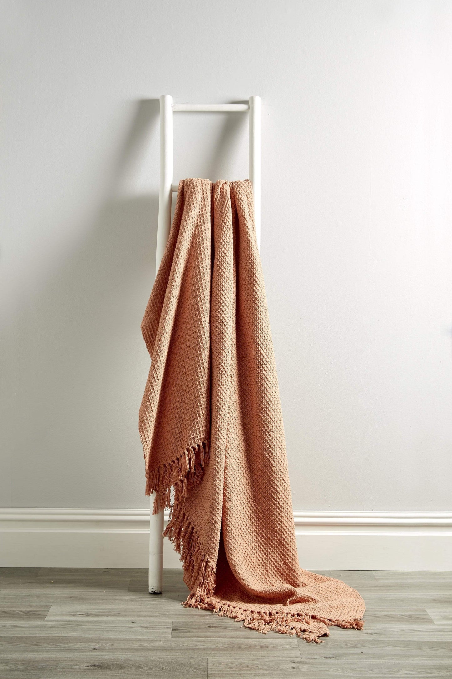 OLIVIA ROCCO Throw 127 x 152 cm / SPICE Lisbon Pure Cotton Honeycomb Throw Wholesale Manchester UK
