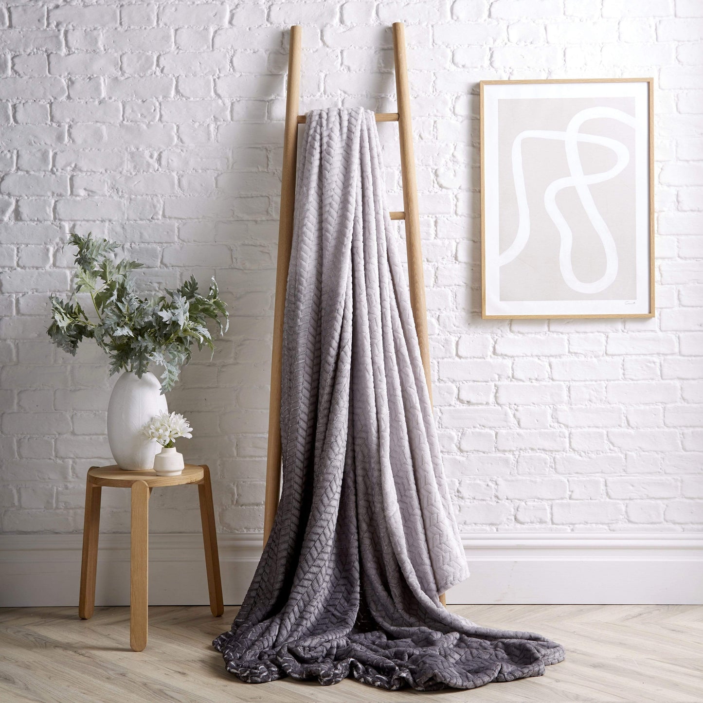 OLIVIA ROCCO Throw 150 x 200 cm / GREY Chevron Ombre Effect Throw Wholesale Manchester UK