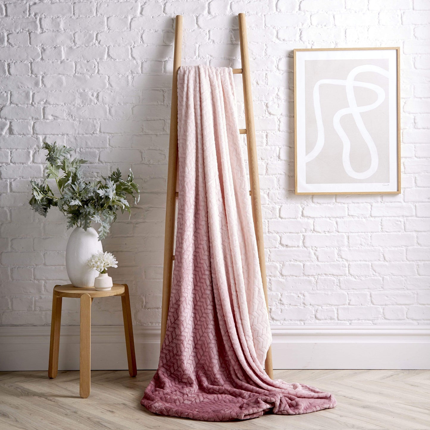OLIVIA ROCCO Throw 150 x 200 cm / PINK Chevron Ombre Effect Throw Wholesale Manchester UK