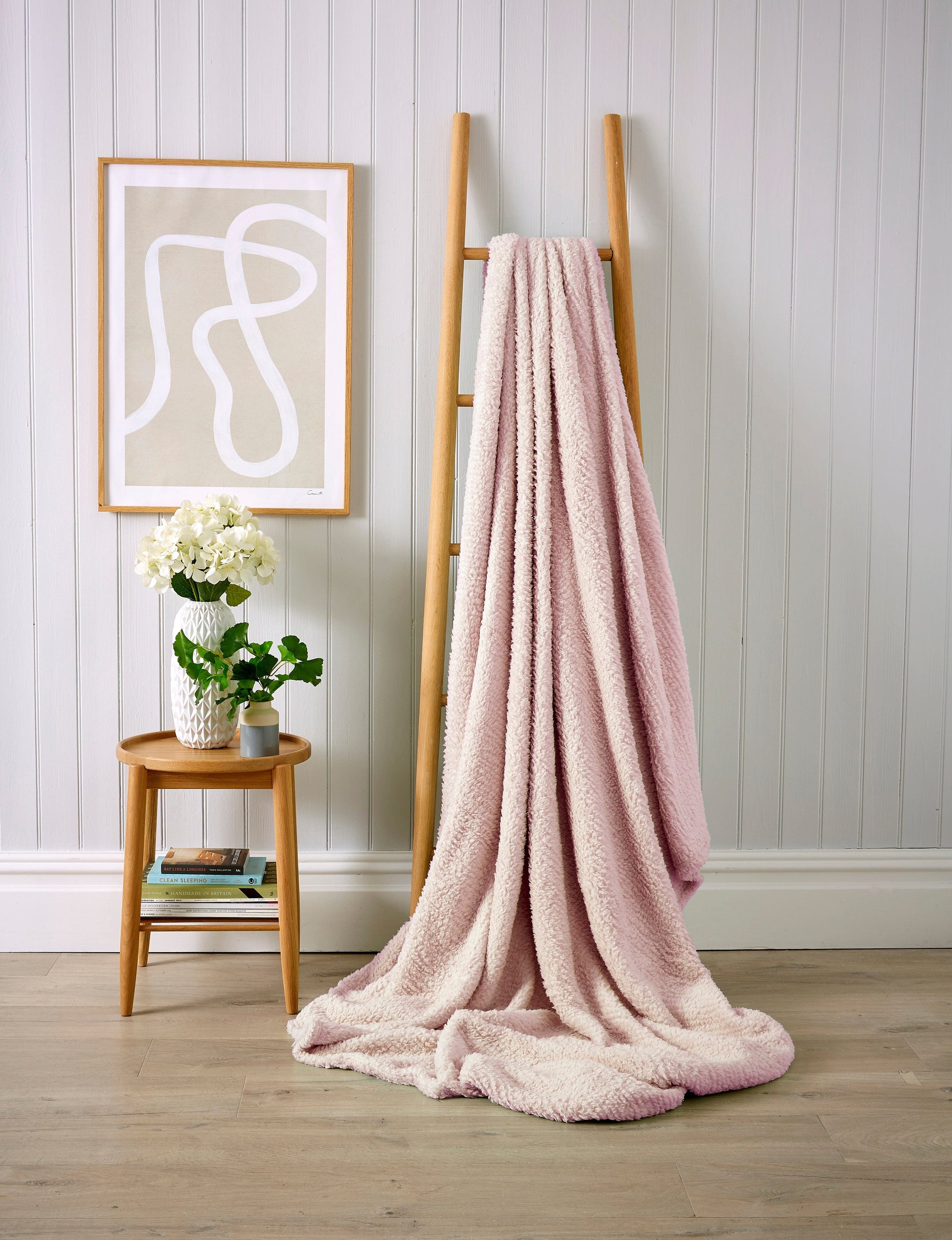 OLIVIA ROCCO Throw Fluffy Huggable Teddy Throw, Cosy & Snug Blanket Wholesale Manchester UK