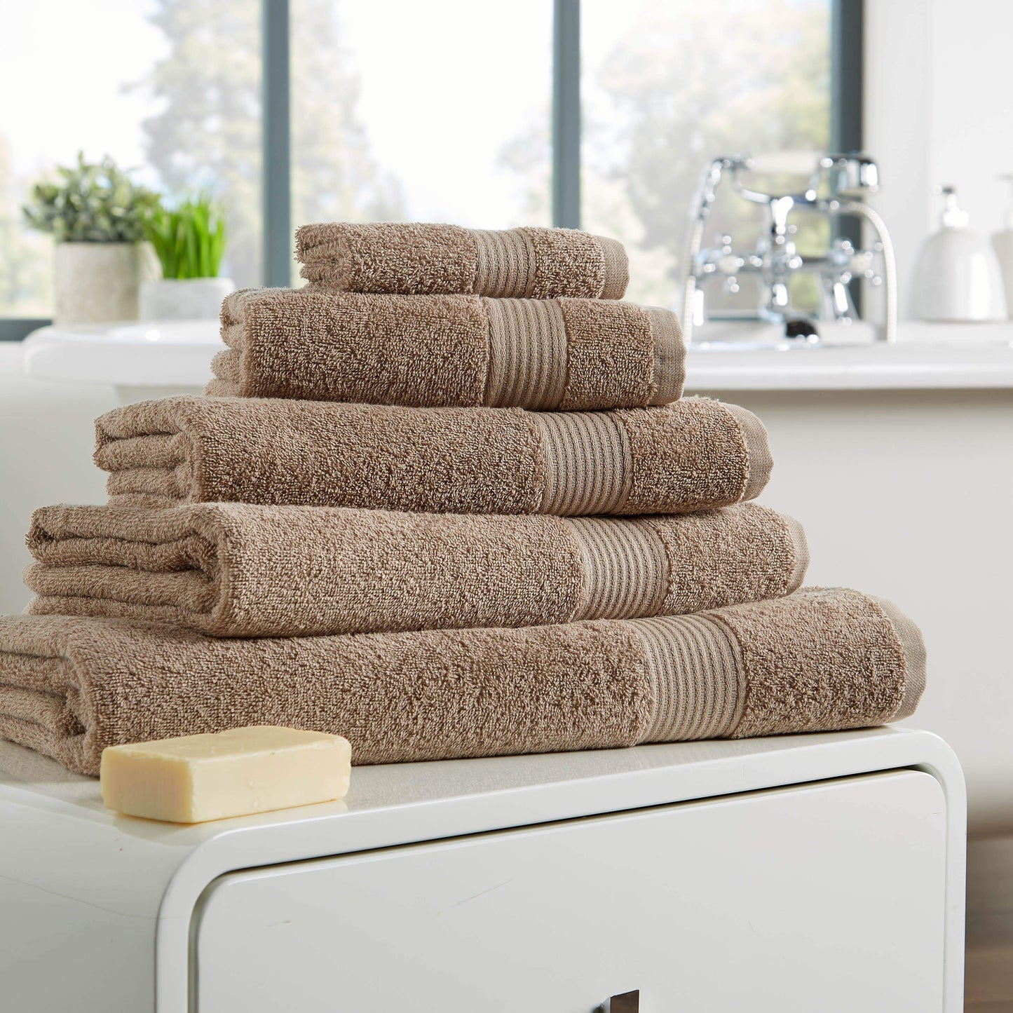OLIVIA ROCCO Towel Home Collection 500GSM Towel Wholesale Manchester UK